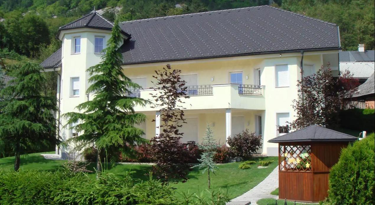 Alpine Apartments Marcella Zirovnica Luaran gambar